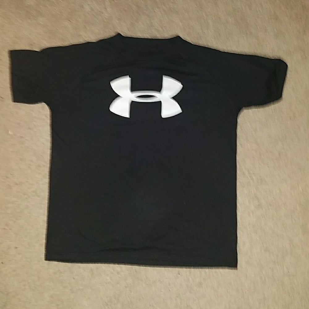 Under Armour t-shirt
